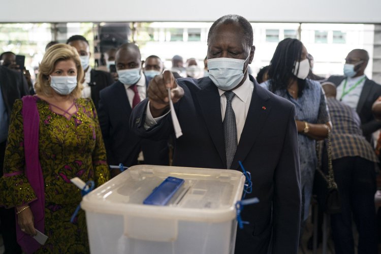 Ivory Coast: Ouattara takes early lead as 30 die In election violence