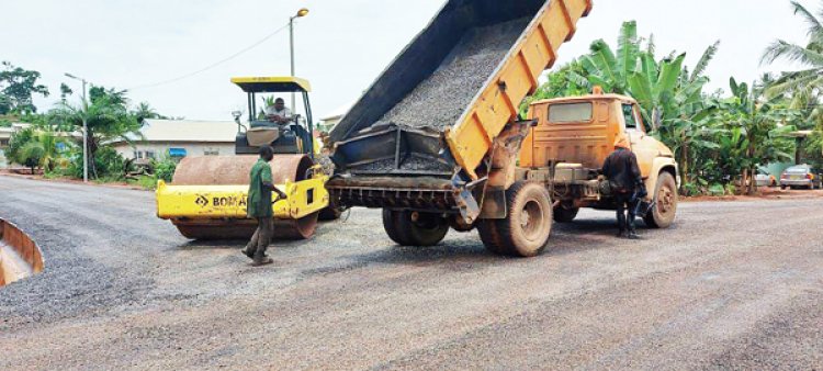 Road Contractors Chase Akufo-Addo Over non-payment of GH¢3.69 road funds