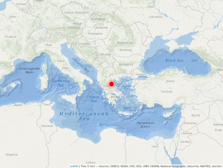 Strong Earthquake Blasts Through Central Greece