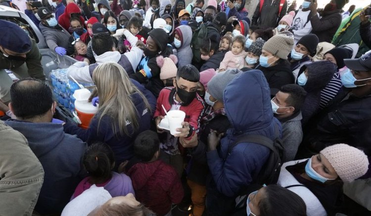 Number of migrants at US border hits new record high