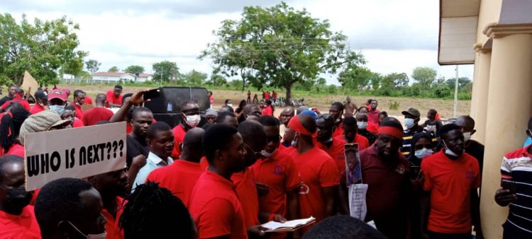 Teachers Demonstrate Over Shooting of Colleagues