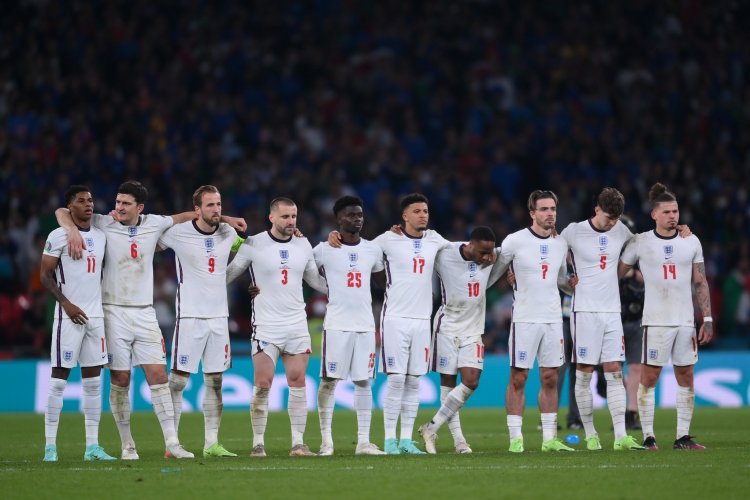 Three England players named in UEFA’s Team of the EURO 2020 Tournament.