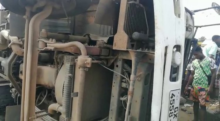 5 In critical condition in a Cargo Truck accident at Awutu Beraku