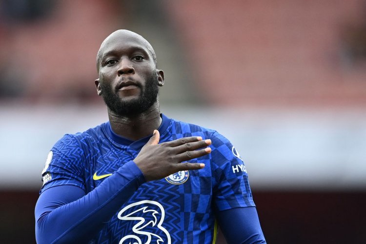‘Stronger action should be taken rather than taking knee against online racists’ – Lukaku explains