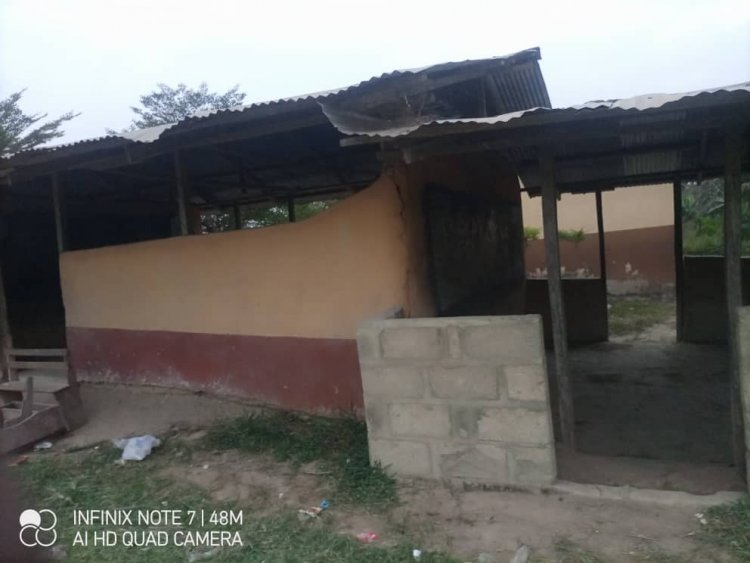 Danger  Looms In Assin  North District! ...Pupils In 18 Schools Are Using Sinking And Crack Buildings As Classrooms