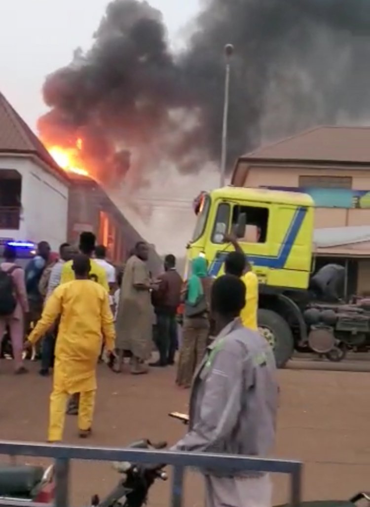 Breaking news: Section of Tamale Ababoa Market on fire