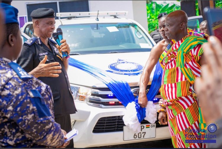 Nana Owiredu Wadie Donates Vehicle To Nkawtia Divisional Patrols of Ghana Police Service 
