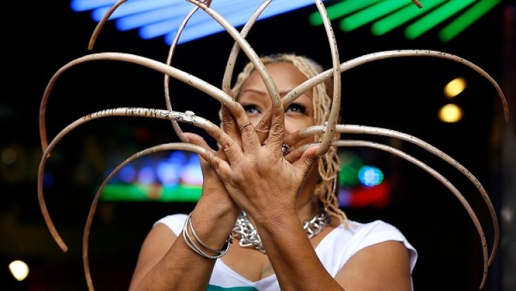 The record holder for the longest fingernails in the world ultimately chopped them off