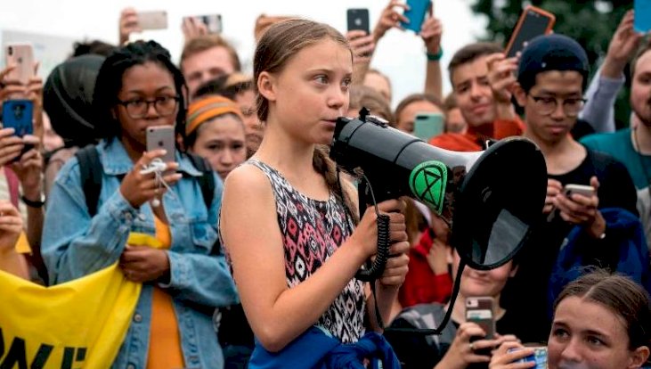 Trump again mocks teen climate activist Greta Thunberg