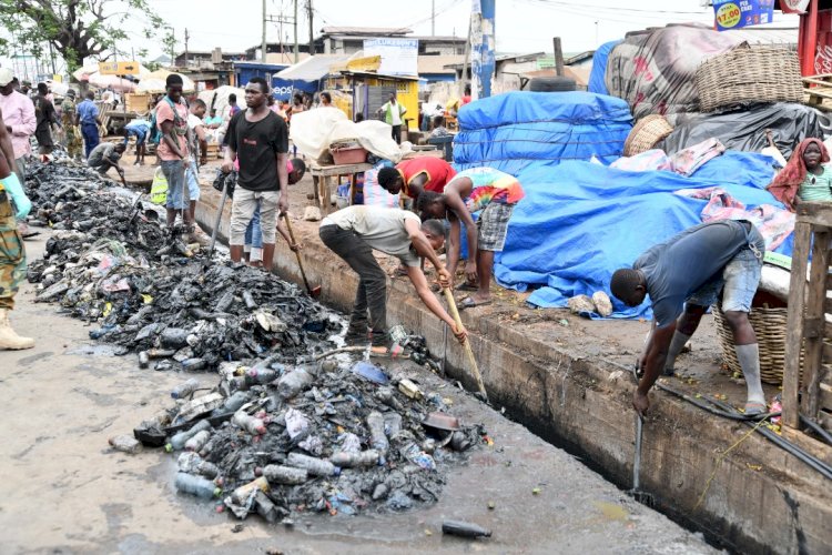 Local Government Ministry Cleans Agbogbloshie Market after Disinfection Exercise