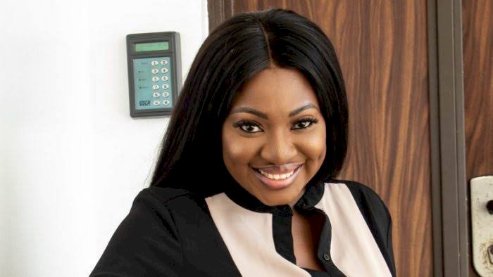 Lockdown: "Pack Your Bags And Flee To Neighbouring Countries, Nigeria Is Doomed" - Yvonne Jegede