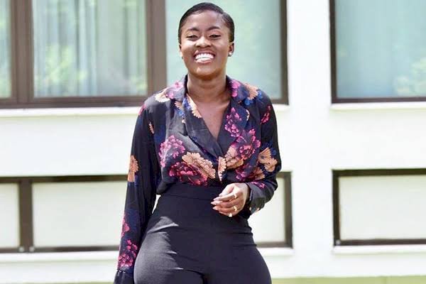 Fella Makafui Blasted over new track by her fans.