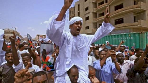 Sudan protesters reject anti-Islamist reforms